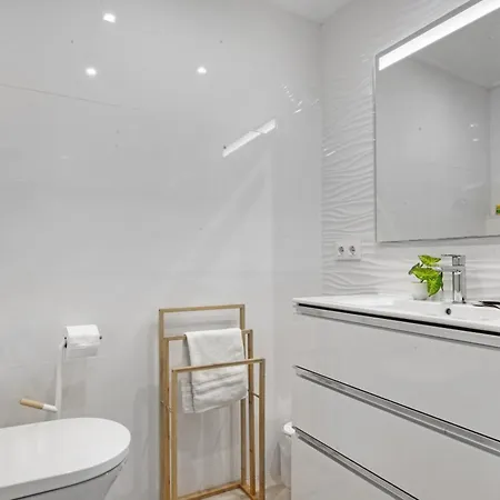 Cala Blanca Seaview Sunrise Apartment *